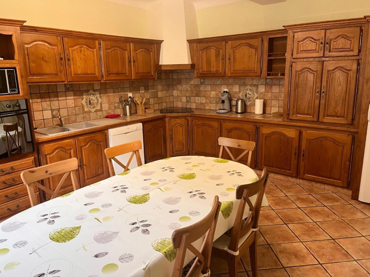 Domaine Clos Et Arbore De 3 Ha Avec Deux Maisons Lamothe-Montravel Bagian luar foto